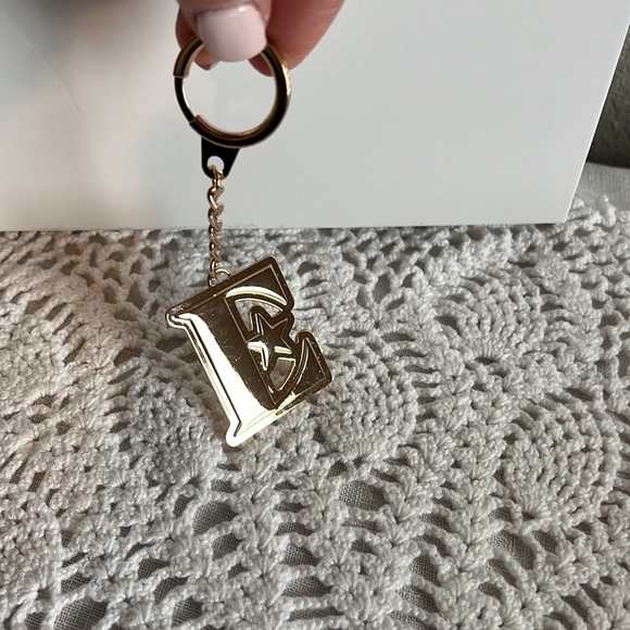 Elton John Farewell Yellow Brick Road Concert Tour VIP Package - Picture 3 of 15